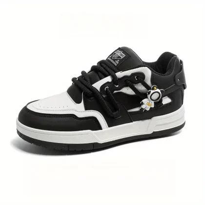 New American Retro Skate Shoes, Thick-Soled White Sneakers for Both