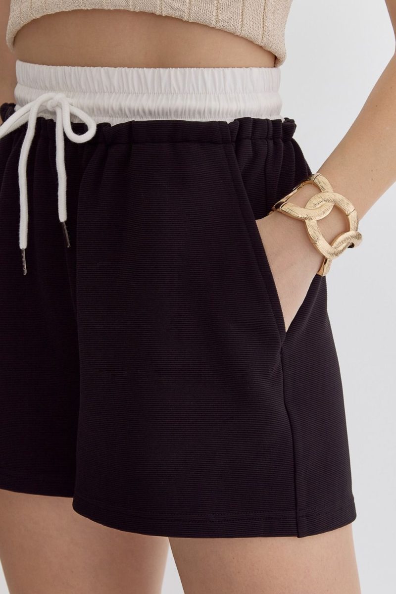 Textured High Waisted Shorts - Image 3