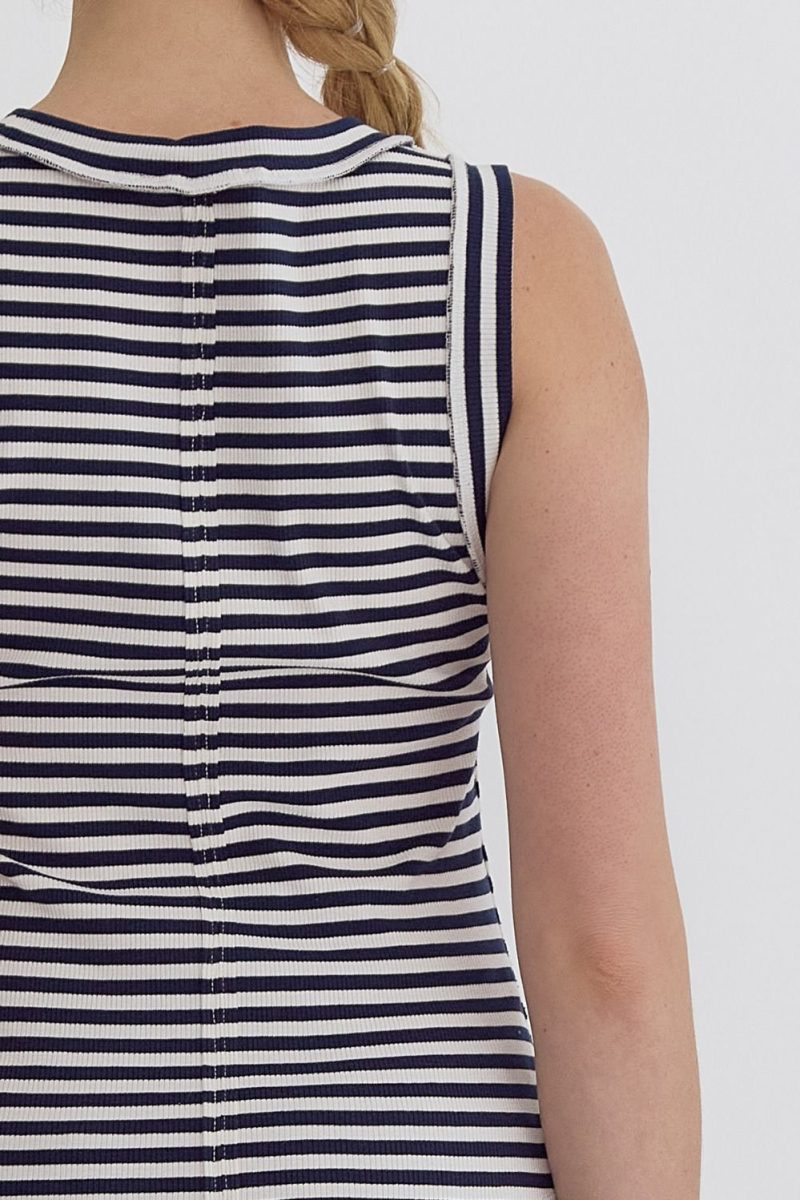Stripe Print Round Neck Sleeveless Tank - Image 5